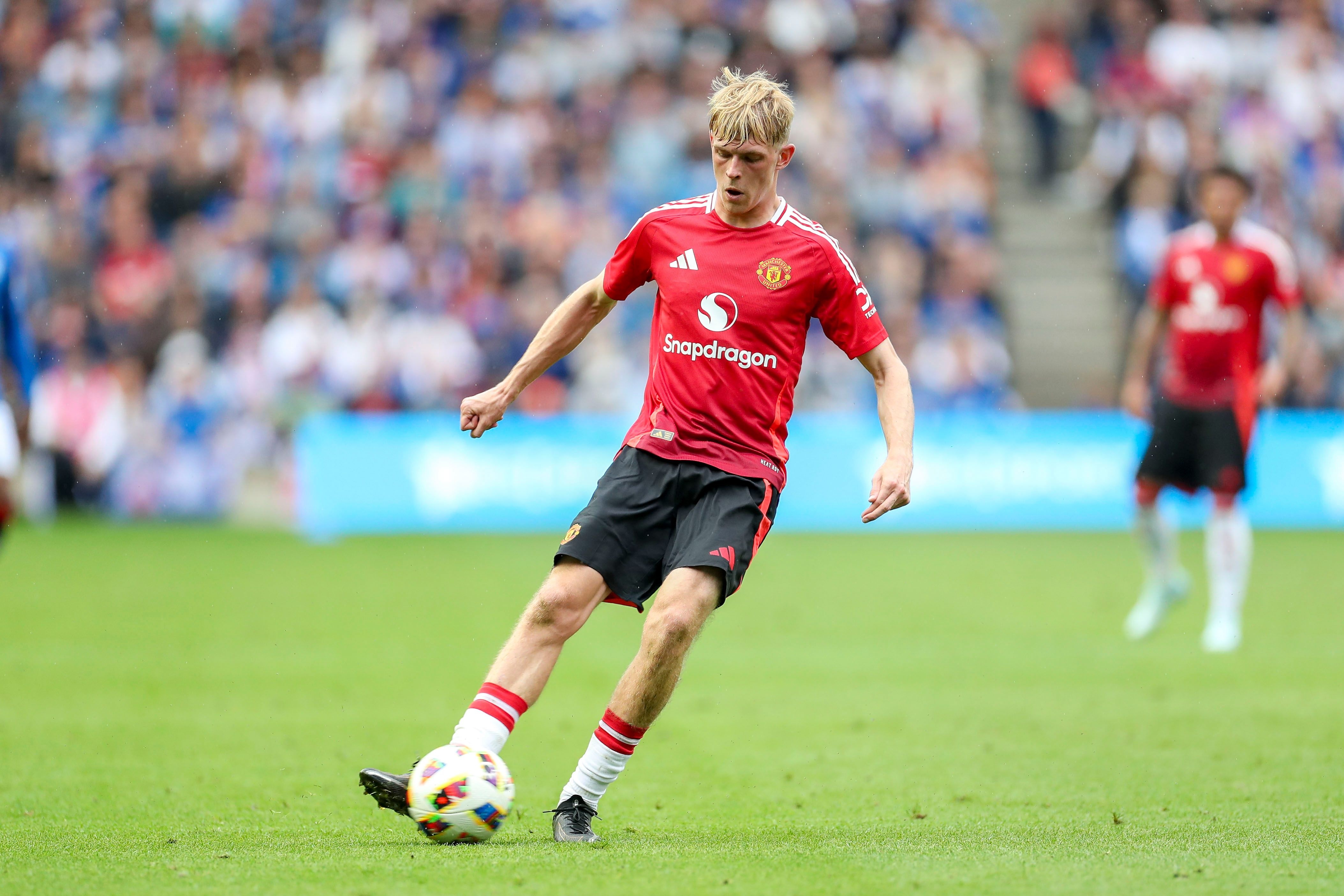 记者:曼联小将科利尔即将租借加盟赫尔城,两家俱乐部已经谈妥